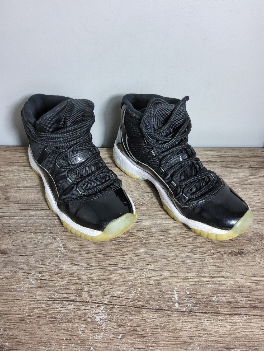 Jordan Air Jordan 11 Retro Jubilee Black White Youth 7Y  Basketball Shoes - Picture 3 of 9
